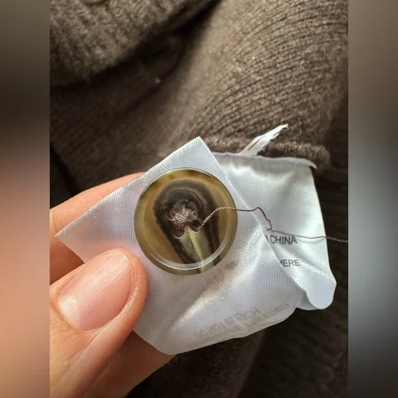 Quince Mongolian Cashmere Structured Cardigan in brown size S - Picture 8 of 16